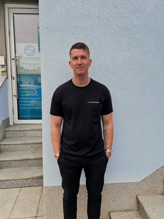 Manuel Schütz von Schütz Beschriftungen Schilder in Alkoven