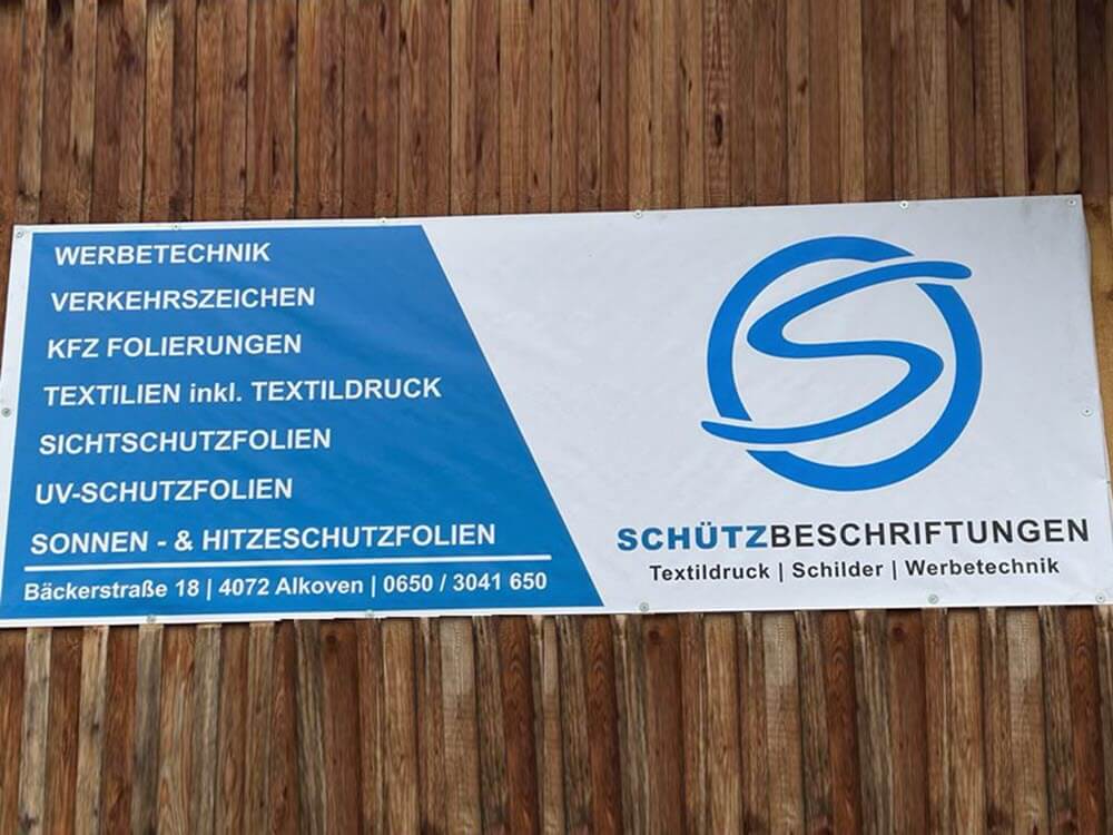 Werbebanner Transparente PVC Textil Gitternetz von Schütz Schilder Beschriftungen Alkoven